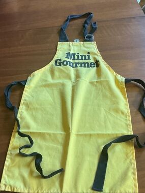 Vintage "Mini Gourmet" kids apron - Now Designs